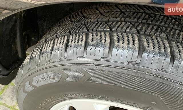 Черный Хендай Санта Фе, объемом двигателя 2.2 л и пробегом 232 тыс. км за 13100 $, фото 16 на Automoto.ua