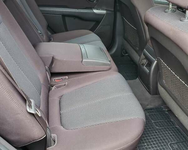 Черный Хендай Санта Фе, объемом двигателя 2.2 л и пробегом 203 тыс. км за 11800 $, фото 10 на Automoto.ua