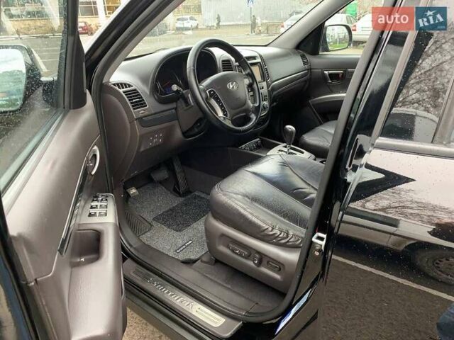 Черный Хендай Санта Фе, объемом двигателя 2.2 л и пробегом 232 тыс. км за 13100 $, фото 10 на Automoto.ua