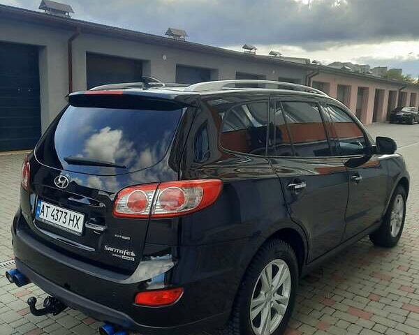 Черный Хендай Санта Фе, объемом двигателя 2.2 л и пробегом 288 тыс. км за 14100 $, фото 3 на Automoto.ua