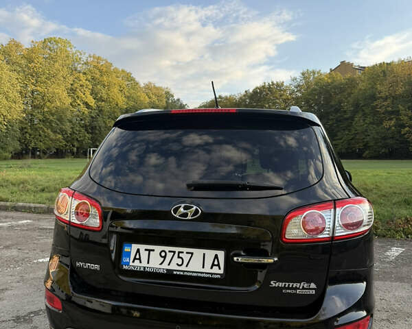 Черный Хендай Санта Фе, объемом двигателя 2.2 л и пробегом 257 тыс. км за 12300 $, фото 1 на Automoto.ua