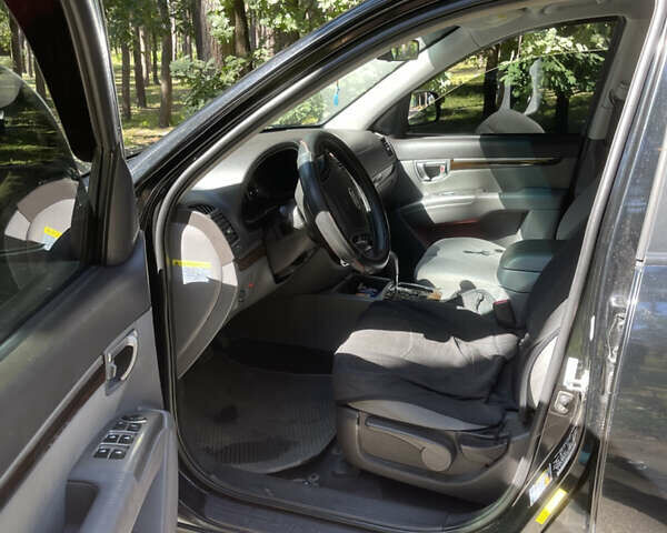 Чорний Хендай Санта Фе, об'ємом двигуна 2.36 л та пробігом 270 тис. км за 12000 $, фото 9 на Automoto.ua