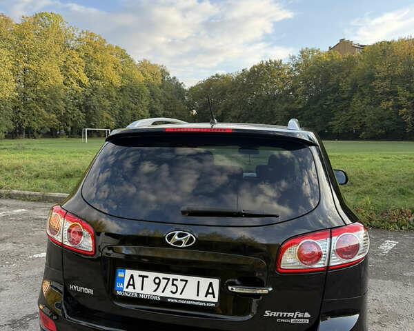 Черный Хендай Санта Фе, объемом двигателя 2.2 л и пробегом 257 тыс. км за 12300 $, фото 2 на Automoto.ua