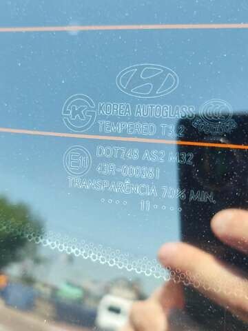 Черный Хендай Санта Фе, объемом двигателя 2.36 л и пробегом 147 тыс. км за 10700 $, фото 6 на Automoto.ua