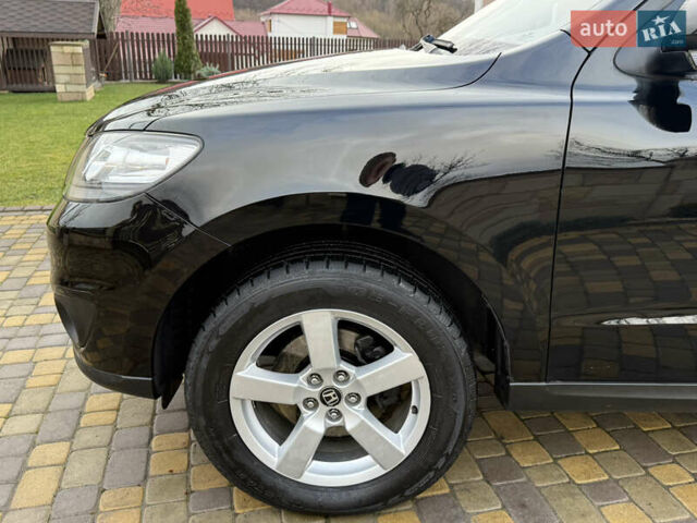 Черный Хендай Санта Фе, объемом двигателя 2.2 л и пробегом 209 тыс. км за 11250 $, фото 47 на Automoto.ua