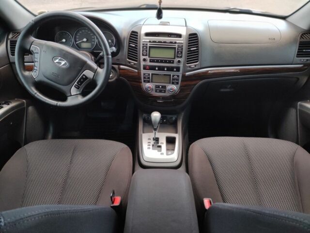 Чорний Хендай Санта Фе, об'ємом двигуна 0 л та пробігом 131 тис. км за 315 $, фото 12 на Automoto.ua