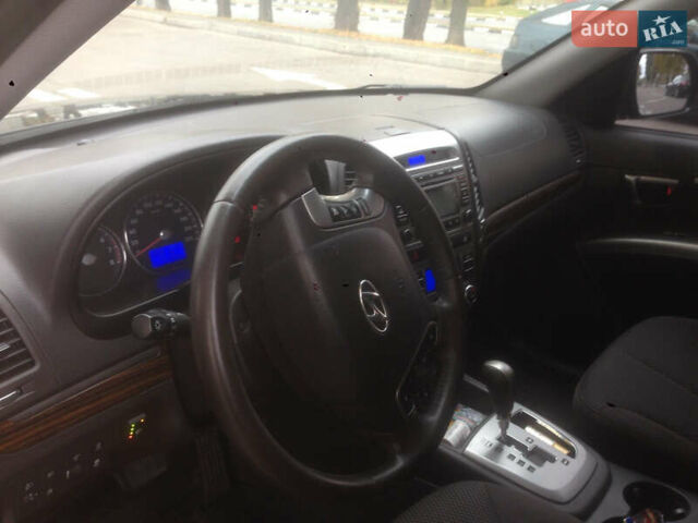 Хендай Санта Фе 2011 в Харькове на Automoto.ua Черный Хендай Санта Фе, объемом двигателя 2.36 л и пробегом 147 тыс. км за 14000 $, фото 5 на Automoto.ua