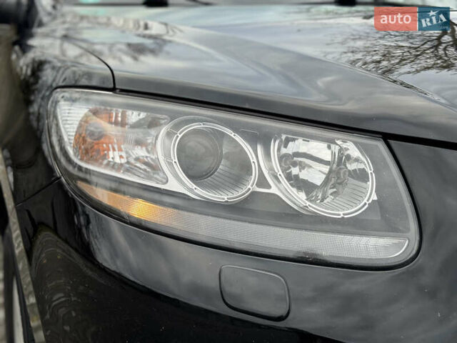 Черный Хендай Санта Фе, объемом двигателя 2.2 л и пробегом 218 тыс. км за 13900 $, фото 6 на Automoto.ua