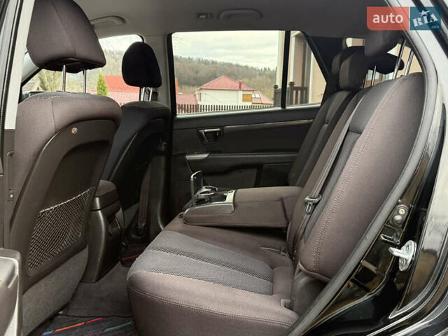 Черный Хендай Санта Фе, объемом двигателя 2.2 л и пробегом 209 тыс. км за 11250 $, фото 15 на Automoto.ua