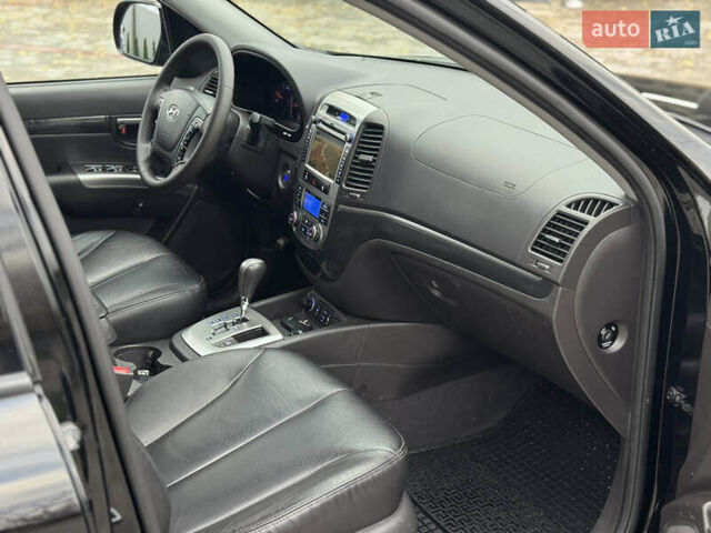 Черный Хендай Санта Фе, объемом двигателя 2.2 л и пробегом 218 тыс. км за 13900 $, фото 57 на Automoto.ua
