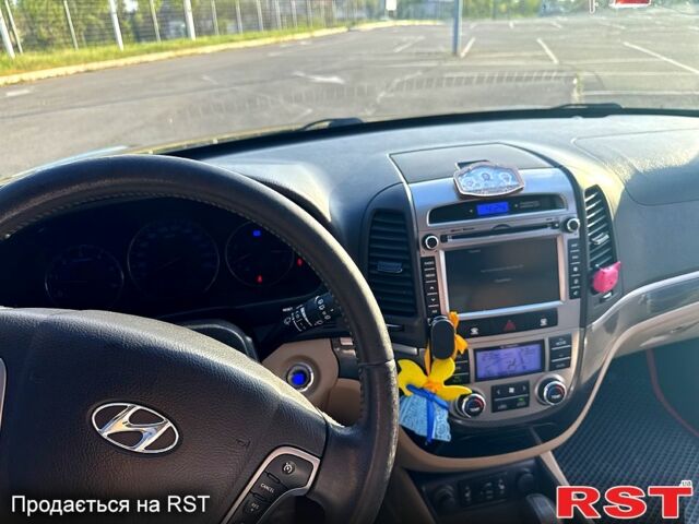 Чорний Хендай Санта Фе, об'ємом двигуна 2.2 л та пробігом 217 тис. км за 12400 $, фото 11 на Automoto.ua