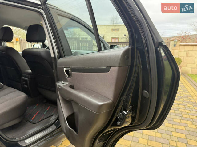 Черный Хендай Санта Фе, объемом двигателя 2.2 л и пробегом 209 тыс. км за 11250 $, фото 23 на Automoto.ua