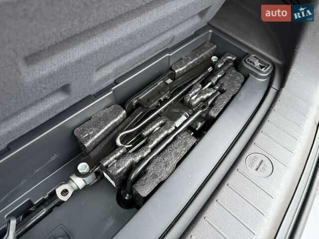 Черный Хендай Санта Фе, объемом двигателя 2.2 л и пробегом 170 тыс. км за 13900 $, фото 45 на Automoto.ua