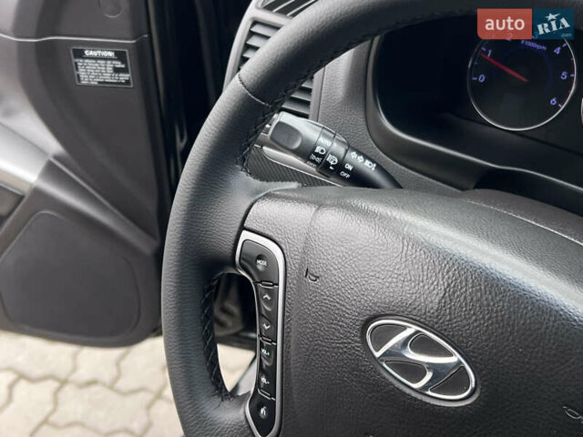 Хендай Санта Фе 2011 в Нововолынск на Automoto.ua Черный Хендай Санта Фе, объемом двигателя 1.97 л и пробегом 214 тыс. км за 13490 $, фото 17 на Automoto.ua