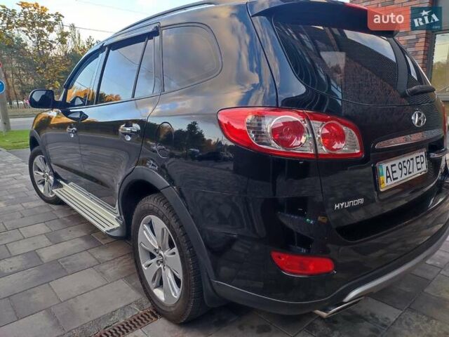 Чорний Хендай Санта Фе, об'ємом двигуна 2.36 л та пробігом 131 тис. км за 12600 $, фото 10 на Automoto.ua