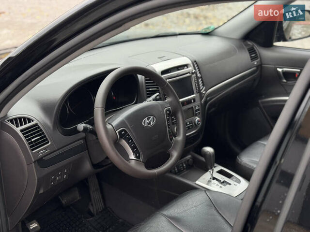 Черный Хендай Санта Фе, объемом двигателя 2.2 л и пробегом 218 тыс. км за 13900 $, фото 39 на Automoto.ua