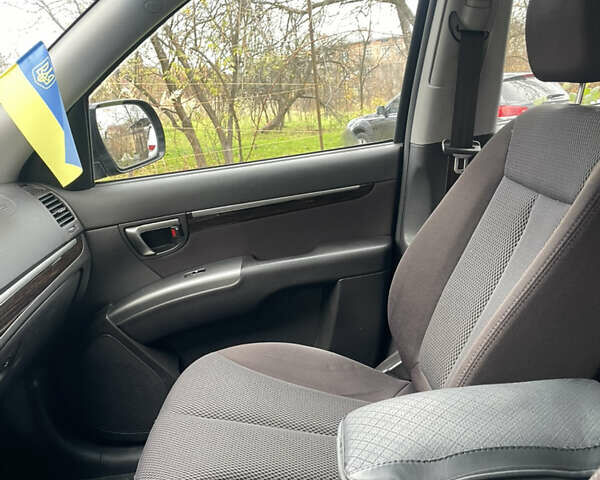 Чорний Хендай Санта Фе, об'ємом двигуна 2.2 л та пробігом 167 тис. км за 12200 $, фото 6 на Automoto.ua