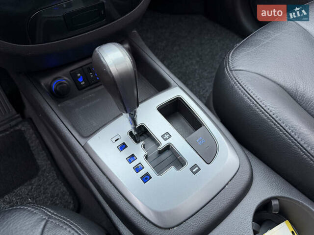 Черный Хендай Санта Фе, объемом двигателя 2.2 л и пробегом 170 тыс. км за 13900 $, фото 58 на Automoto.ua