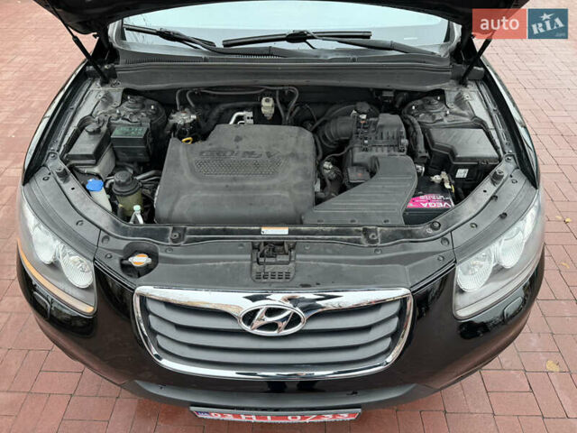 Черный Хендай Санта Фе, объемом двигателя 2.2 л и пробегом 170 тыс. км за 13900 $, фото 63 на Automoto.ua