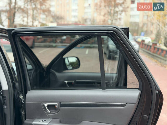 Черный Хендай Санта Фе, объемом двигателя 2.2 л и пробегом 170 тыс. км за 13900 $, фото 27 на Automoto.ua