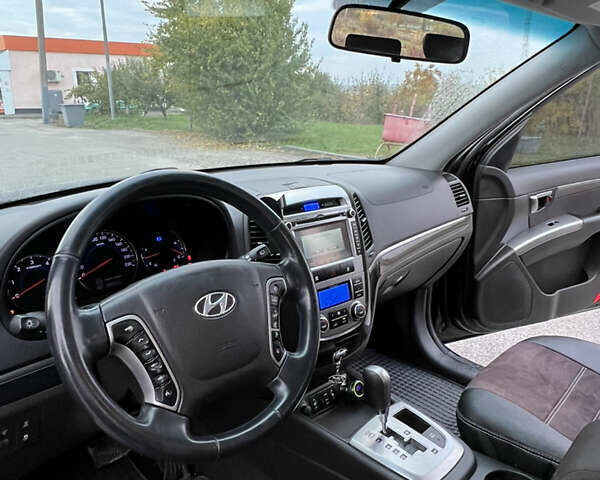 Хендай Санта Фе 2011 в Шаргороде на Automoto.ua Черный Хендай Санта Фе, объемом двигателя 2.2 л и пробегом 282 тыс. км за 13200 $, фото 16 на Automoto.ua