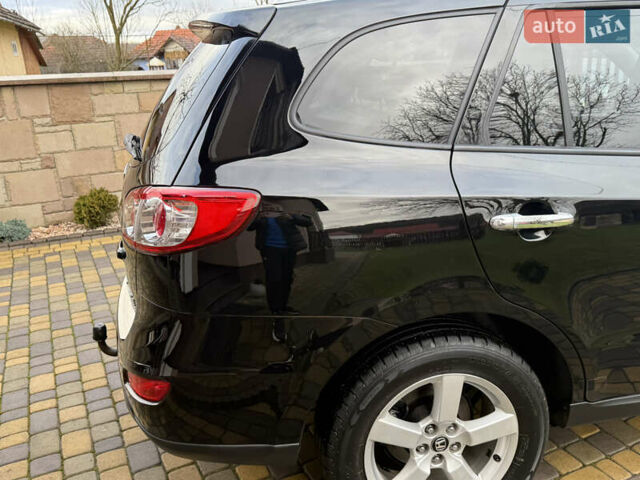 Черный Хендай Санта Фе, объемом двигателя 2.2 л и пробегом 209 тыс. км за 11250 $, фото 55 на Automoto.ua