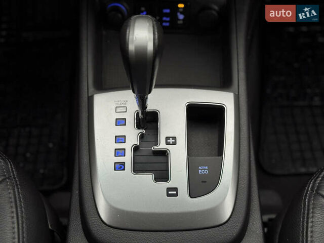 Черный Хендай Санта Фе, объемом двигателя 2.2 л и пробегом 219 тыс. км за 13950 $, фото 51 на Automoto.ua