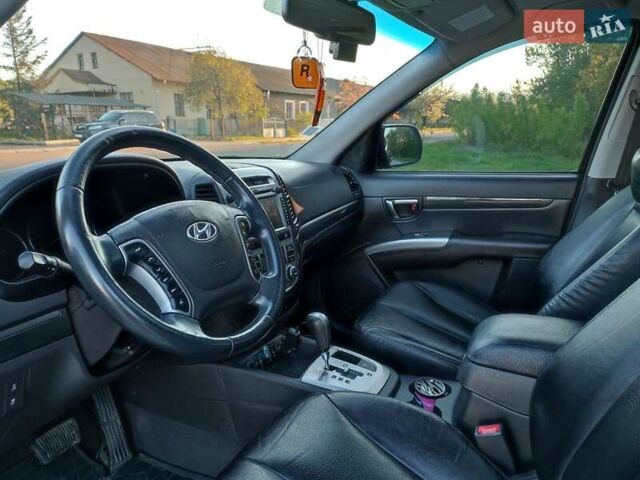 Хендай Санта Фе 2011 в Львове на Automoto.ua Черный Хендай Санта Фе, объемом двигателя 2.2 л и пробегом 217 тыс. км за 14399 $, фото 13 на Automoto.ua