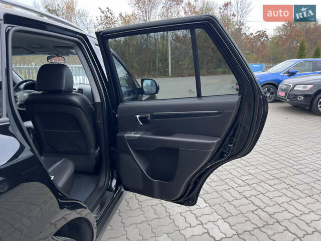 Хендай Санта Фе 2011 в Нововолынск на Automoto.ua Черный Хендай Санта Фе, объемом двигателя 1.97 л и пробегом 214 тыс. км за 13490 $, фото 31 на Automoto.ua