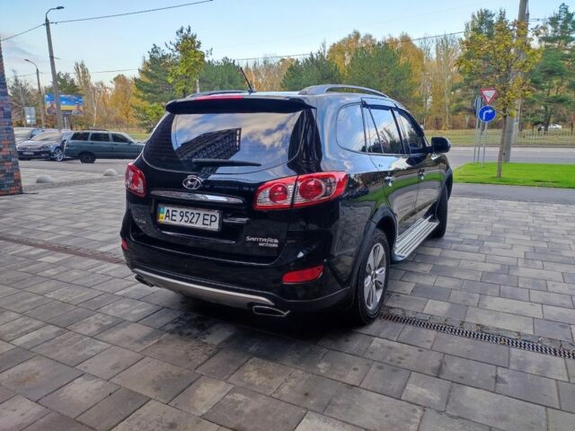 Чорний Хендай Санта Фе, об'ємом двигуна 0 л та пробігом 131 тис. км за 315 $, фото 16 на Automoto.ua