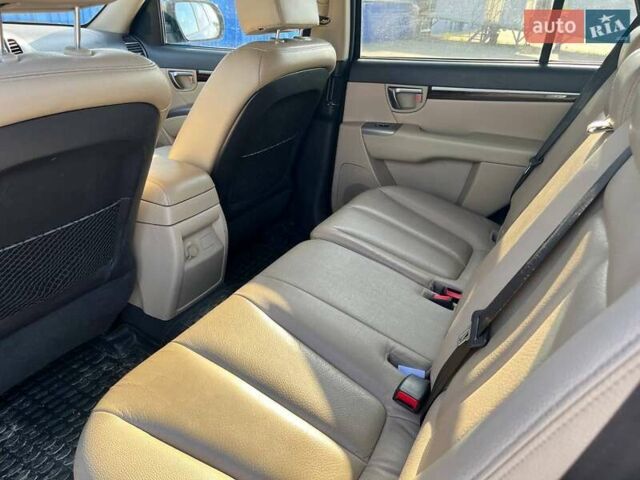 Хендай Санта Фе 2011 у Києві на Automoto.ua Чорний Хендай Санта Фе, об'ємом двигуна 2.2 л та пробігом 233 тис. км за 11900 $, фото 15 на Automoto.ua