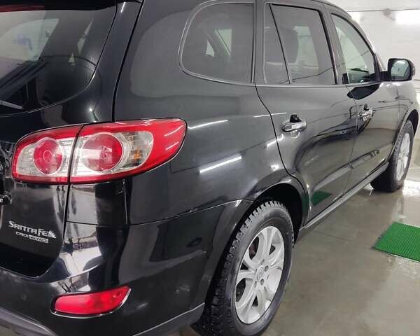 Черный Хендай Санта Фе, объемом двигателя 2.2 л и пробегом 287 тыс. км за 13700 $, фото 9 на Automoto.ua