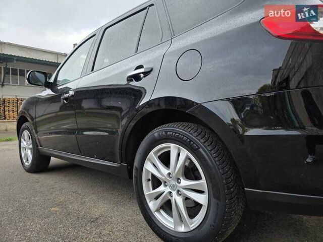 Черный Хендай Санта Фе, объемом двигателя 2.2 л и пробегом 232 тыс. км за 15099 $, фото 13 на Automoto.ua