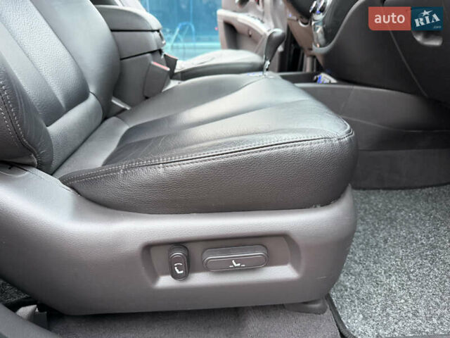 Черный Хендай Санта Фе, объемом двигателя 2.2 л и пробегом 170 тыс. км за 13900 $, фото 49 на Automoto.ua