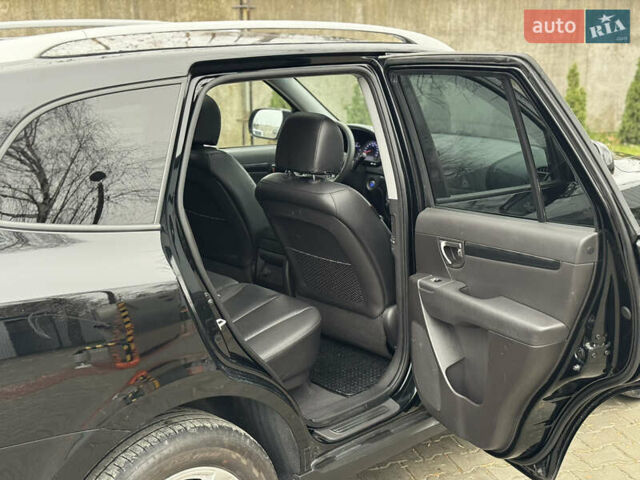 Черный Хендай Санта Фе, объемом двигателя 2.2 л и пробегом 219 тыс. км за 13950 $, фото 56 на Automoto.ua