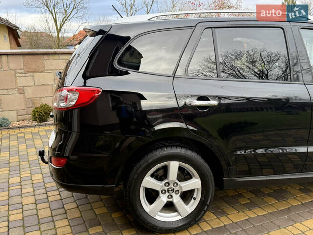 Черный Хендай Санта Фе, объемом двигателя 2.2 л и пробегом 209 тыс. км за 11250 $, фото 8 на Automoto.ua