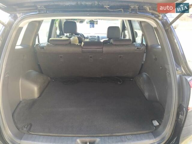 Черный Хендай Санта Фе, объемом двигателя 2.4 л и пробегом 195 тыс. км за 11250 $, фото 14 на Automoto.ua