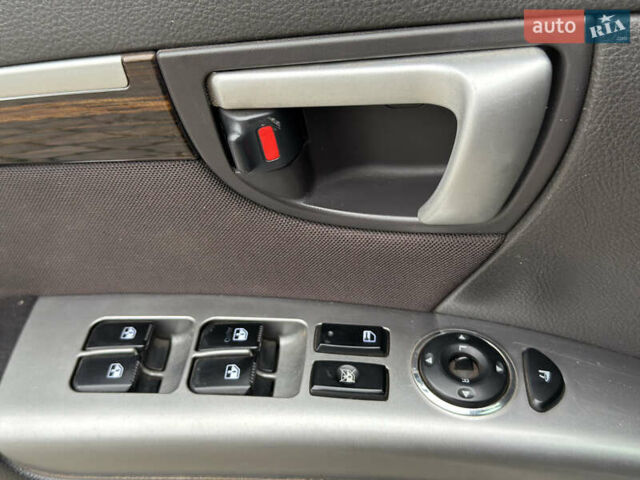 Чорний Хендай Санта Фе, об'ємом двигуна 2.2 л та пробігом 208 тис. км за 11950 $, фото 10 на Automoto.ua