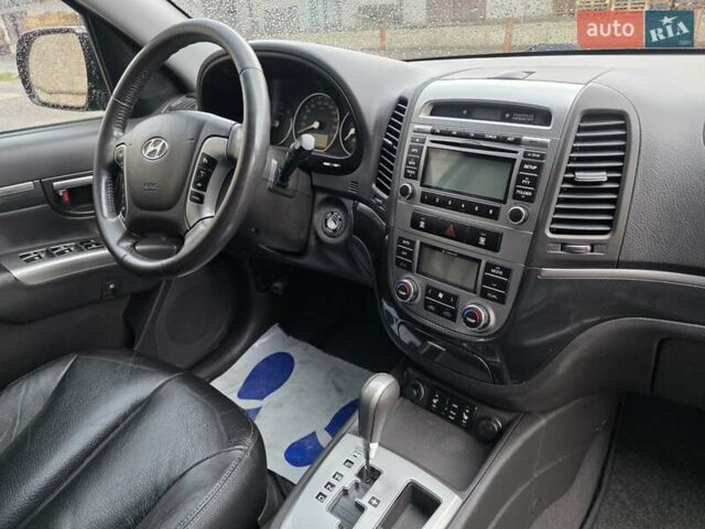 Черный Хендай Санта Фе, объемом двигателя 2.2 л и пробегом 232 тыс. км за 15099 $, фото 31 на Automoto.ua