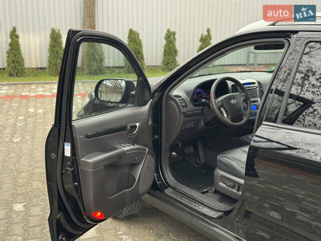 Черный Хендай Санта Фе, объемом двигателя 2.2 л и пробегом 219 тыс. км за 13950 $, фото 35 на Automoto.ua