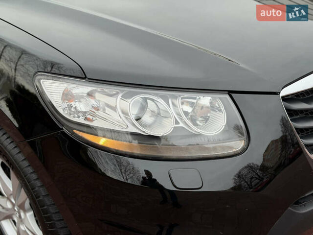 Черный Хендай Санта Фе, объемом двигателя 2.2 л и пробегом 170 тыс. км за 13900 $, фото 15 на Automoto.ua