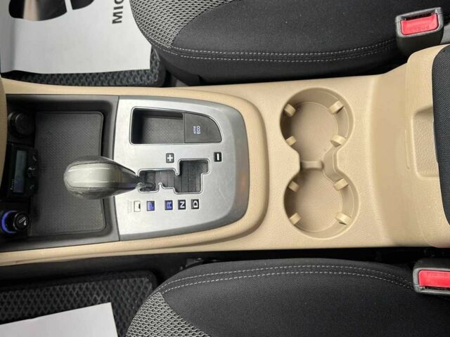 Черный Хендай Санта Фе, объемом двигателя 2.2 л и пробегом 242 тыс. км за 12900 $, фото 15 на Automoto.ua