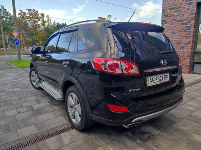 Чорний Хендай Санта Фе, об'ємом двигуна 0 л та пробігом 131 тис. км за 315 $, фото 14 на Automoto.ua