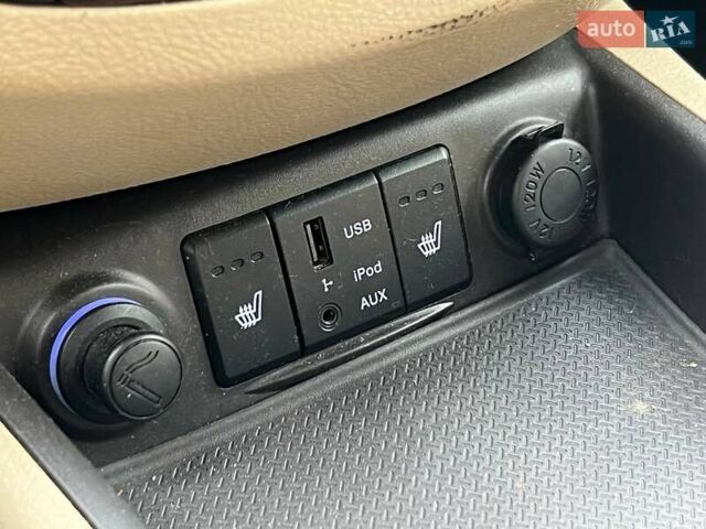 Хендай Санта Фе 2012 в Киеве на Automoto.ua Черный Хендай Санта Фе, объемом двигателя 2.2 л и пробегом 260 тыс. км за 14490 $, фото 25 на Automoto.ua