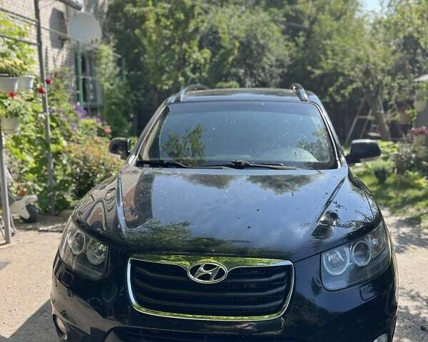 Черный Хендай Санта Фе, объемом двигателя 2.2 л и пробегом 206 тыс. км за 13500 $, фото 2 на Automoto.ua
