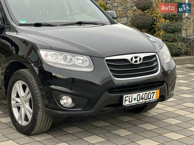 Черный Хендай Санта Фе, объемом двигателя 2.2 л и пробегом 220 тыс. км за 12000 $, фото 15 на Automoto.ua