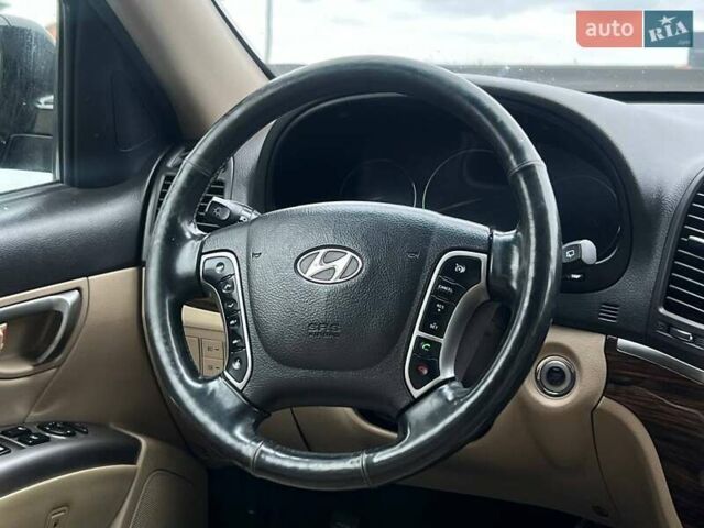 Хендай Санта Фе 2012 в Киеве на Automoto.ua Черный Хендай Санта Фе, объемом двигателя 2.2 л и пробегом 260 тыс. км за 14490 $, фото 14 на Automoto.ua