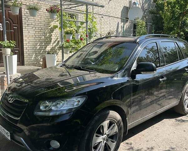 Черный Хендай Санта Фе, объемом двигателя 2.2 л и пробегом 206 тыс. км за 13500 $, фото 4 на Automoto.ua