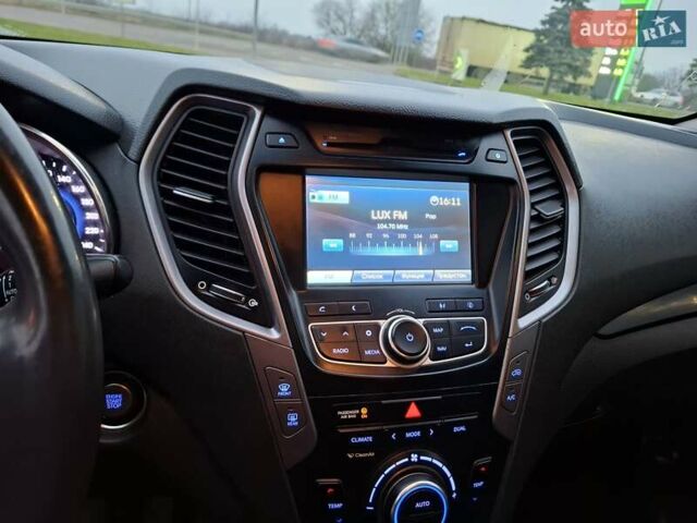 Черный Хендай Санта Фе, объемом двигателя 2.2 л и пробегом 204 тыс. км за 16600 $, фото 14 на Automoto.ua