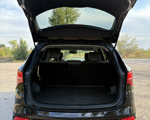 Чорний Хендай Санта Фе, об'ємом двигуна 2.36 л та пробігом 260 тис. км за 13900 $, фото 7 на Automoto.ua